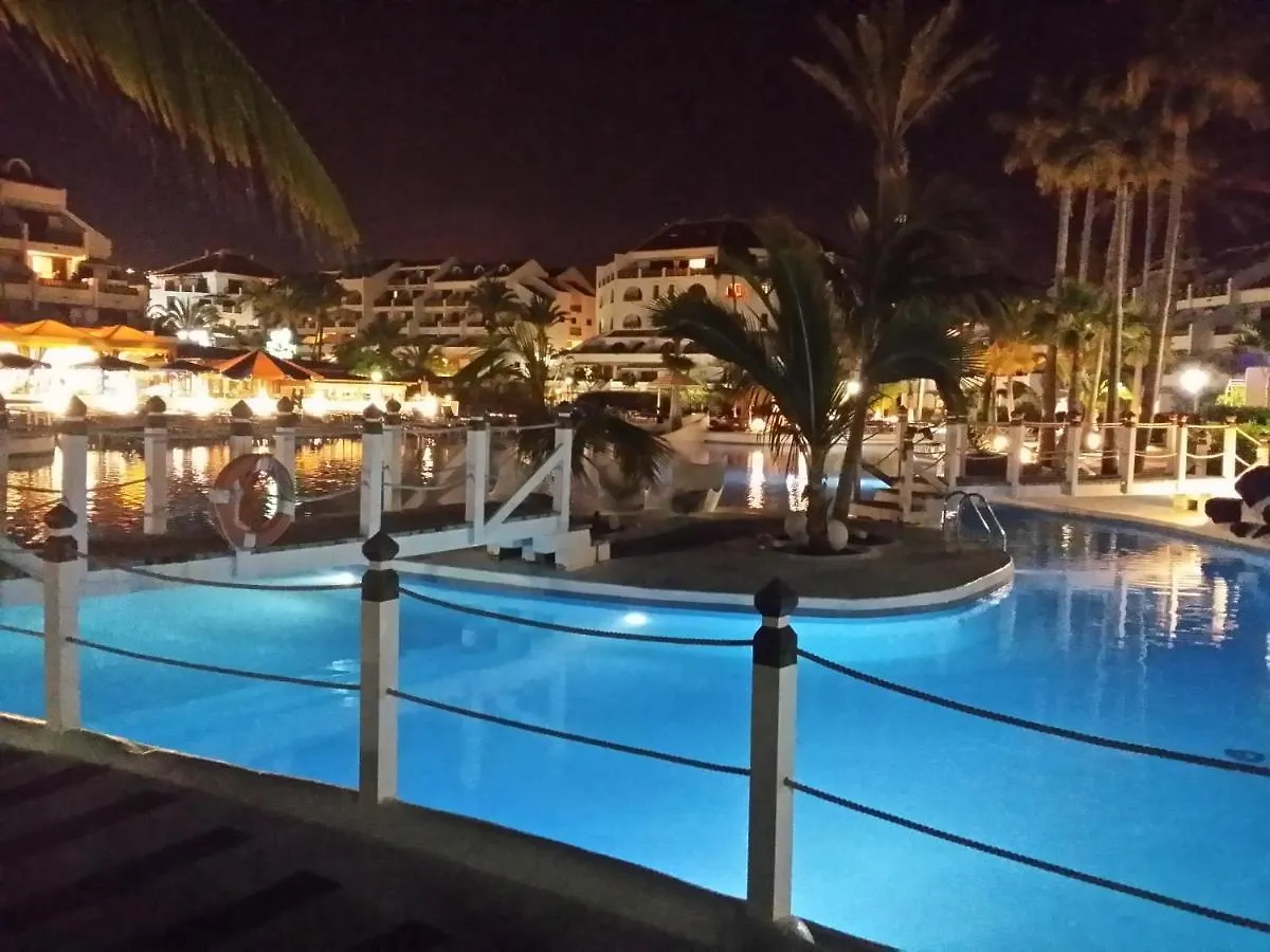 Duplex No 6 Directly At The Sea And Beach, Heated Pool, Wifi, Terrace 플라야데라스아메리카스 아파트