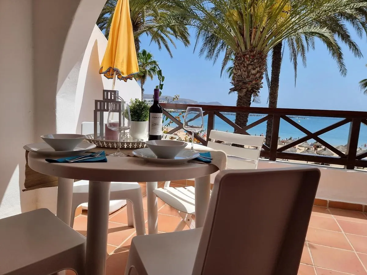 Duplex No 6 Directly At The Sea And Beach, Heated Pool, Wifi, Terrace 플라야데라스아메리카스 0*,  스페인